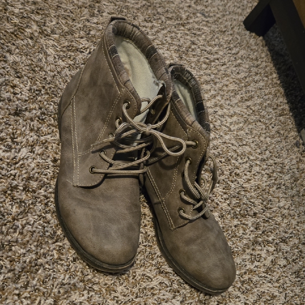 Sporto Men's Taupe Chukka Boots